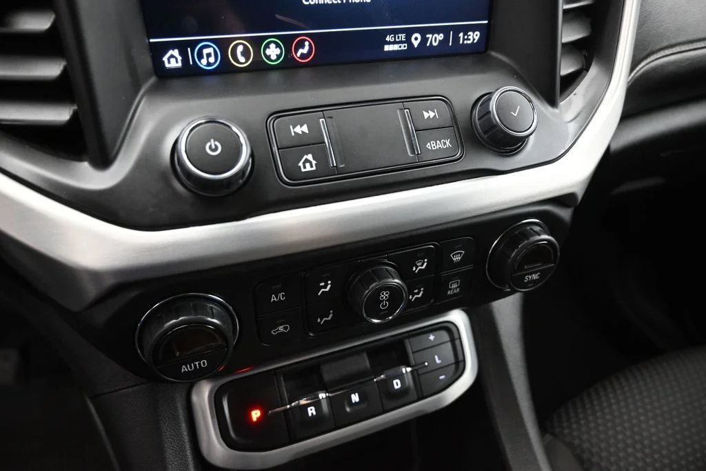 Used 2022 Black GMC SLE image 16