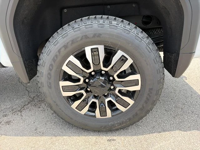 2026 GMC Sierra 2500HD Denali Ultimate - Photo 25
