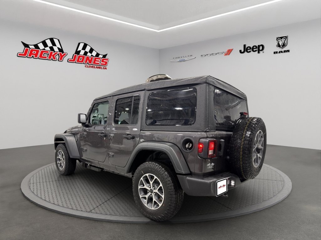 New 2026 Granite Crystal Metallic Clearcoat Jeep Sport S image 6