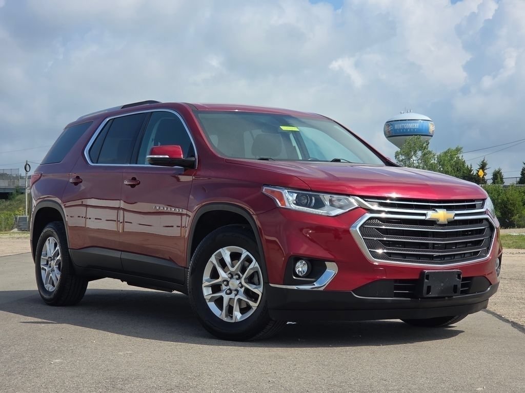 Used 2018 Chevrolet Traverse 1LT with VIN 1GNEVGKW8JJ194247 for sale in Miamisburg, OH