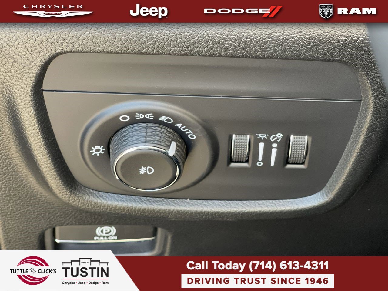 New 2026 Diamond Black Crystal Pearl-Coat Exterior Paint Jeep 85th Anniversary Edition image 23