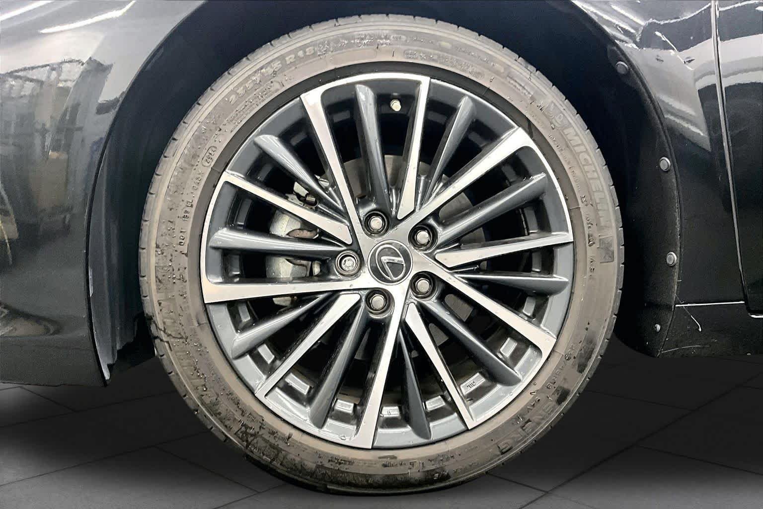 Certified Used 2025 Caviar Lexus  image 11