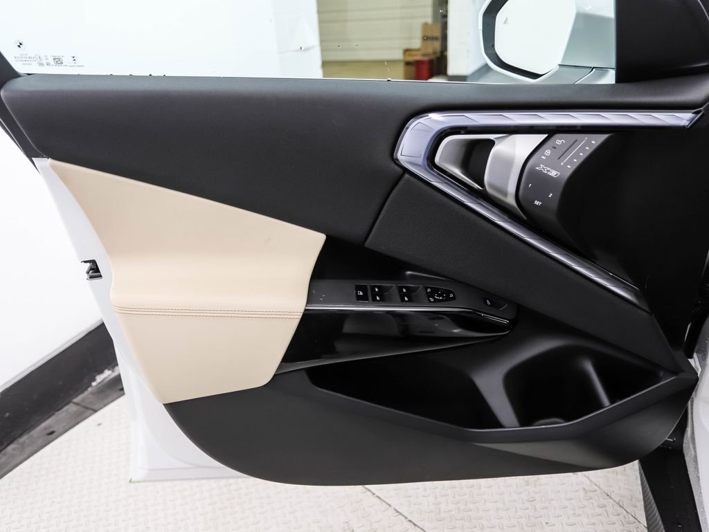 New 2026 White Metallic BMW 30 xDrive image 9