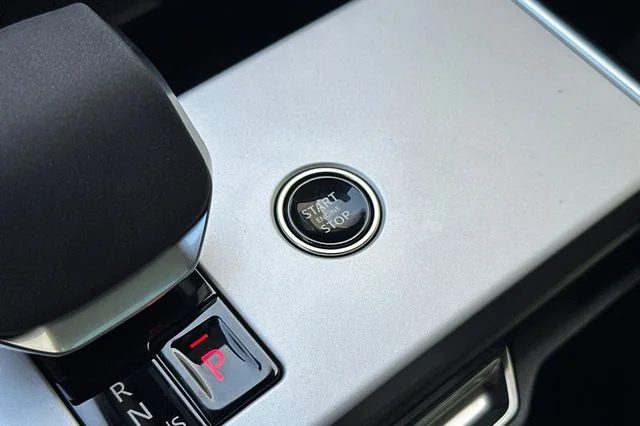 2026 Land Rover Range Rover SE - Photo 21