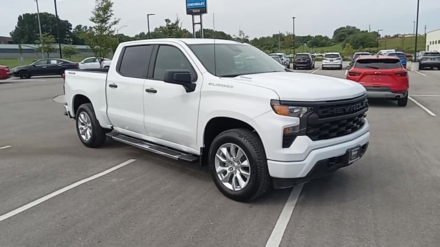 2026 Chevrolet Silverado 1500 Custom - Photo 2