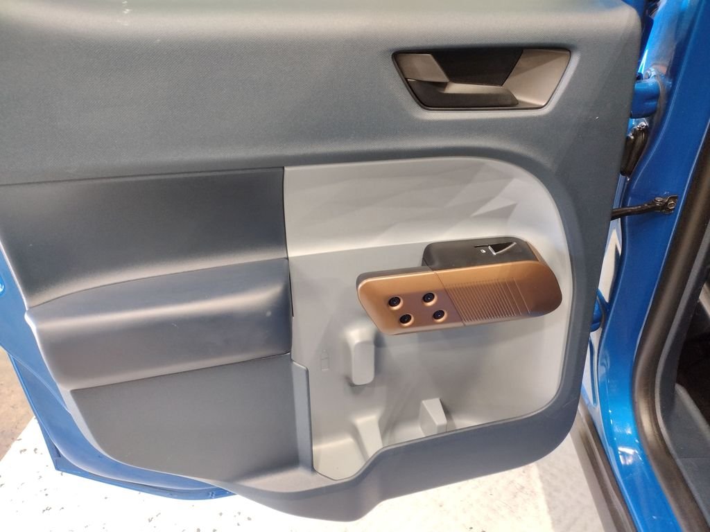 Used 2022 Blue Metallic Ford Lariat image 25