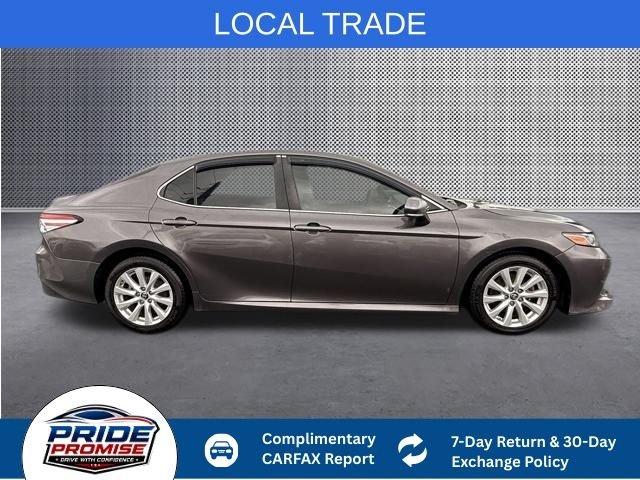 Used 2018 Gray Toyota LE image 9