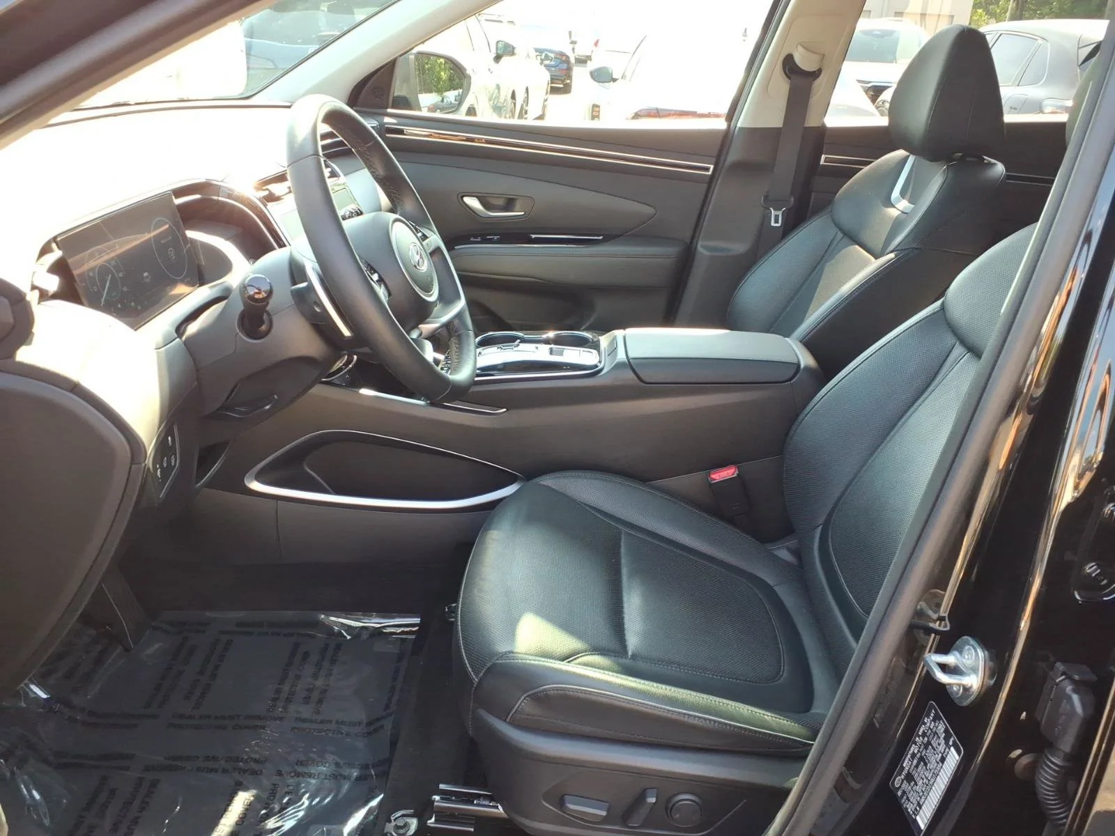 Used 2024 Black Pearl Hyundai Limited image 4