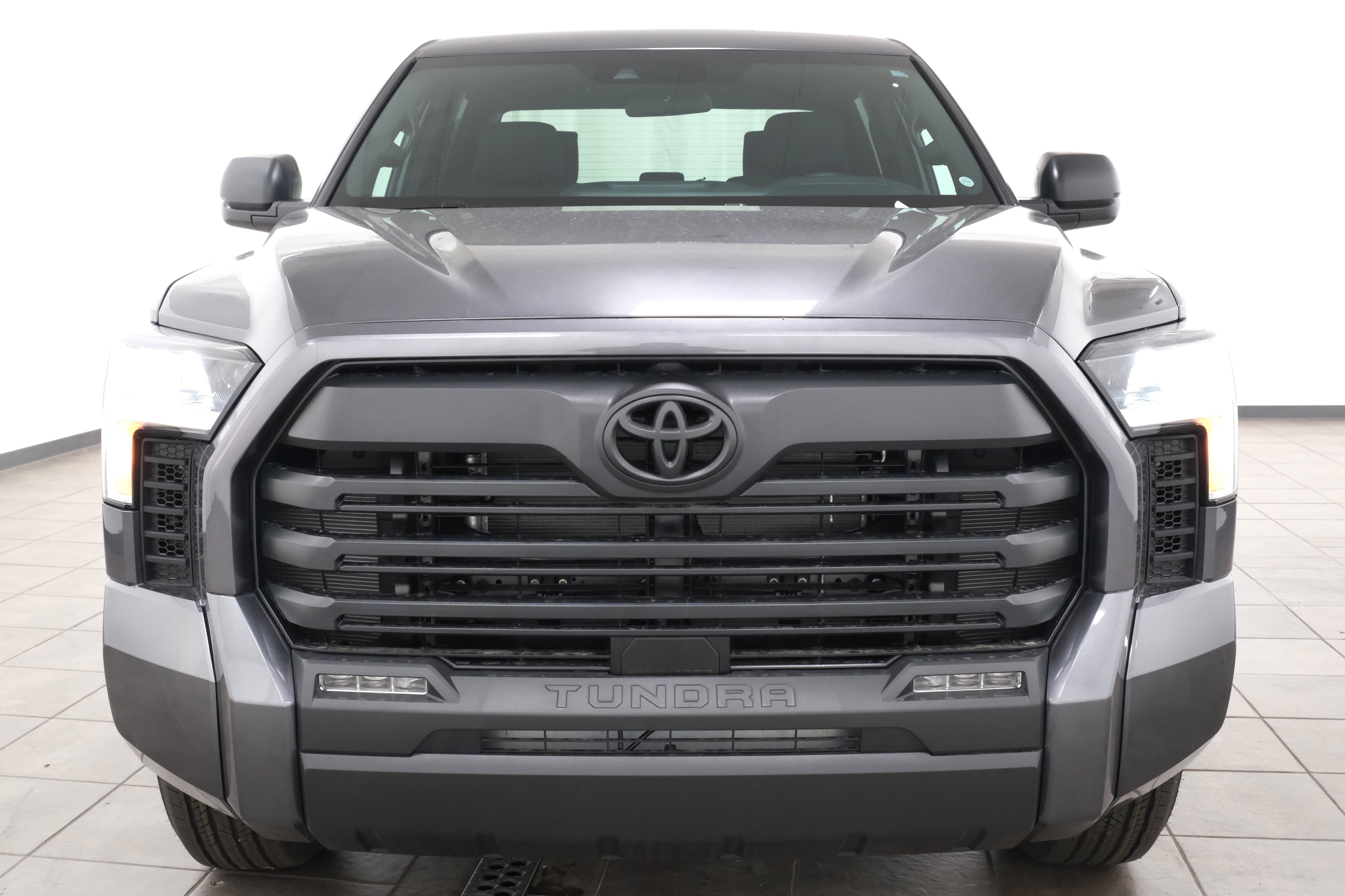 2026 Toyota Tundra SR5 - Photo 9