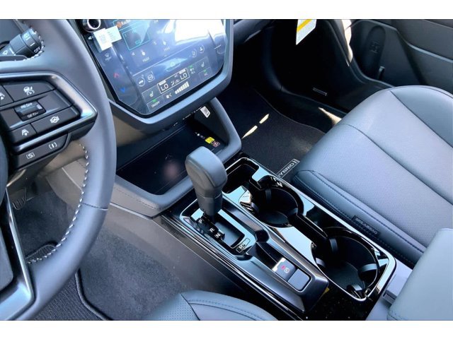 New 2026 CRYSTAL WHITE PEARL Subaru Limited Hybrid image 7