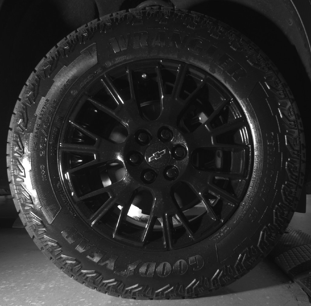 Used 2025 Gray Chevrolet Z71 image 22