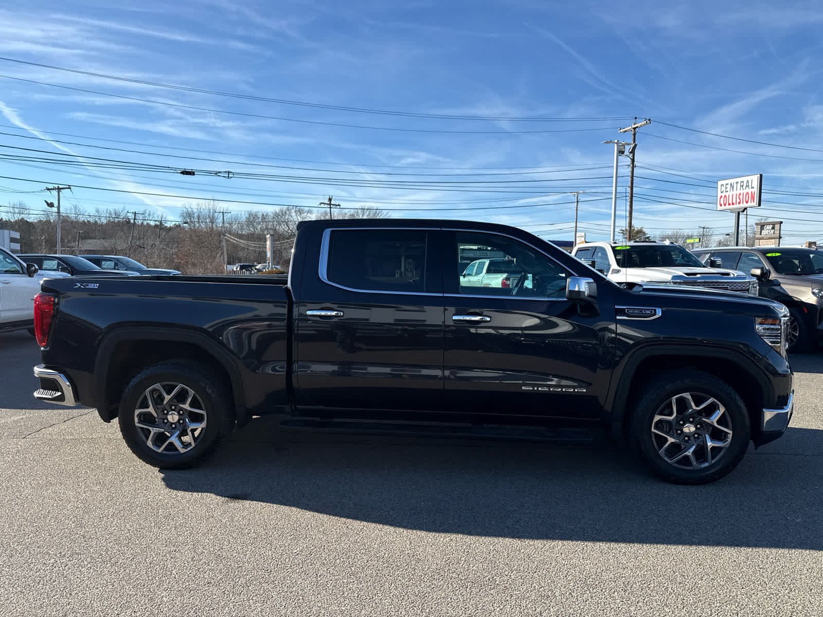 2022 GMC Sierra 1500 SLT - Photo 6