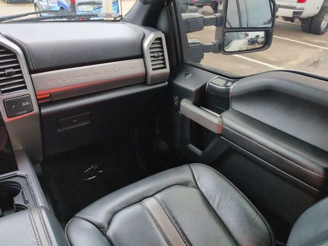 Used 2021 Super Black Ford Platinum image 17