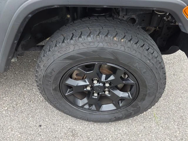Used 2020 Gray Jeep Unlimited Sport image 16