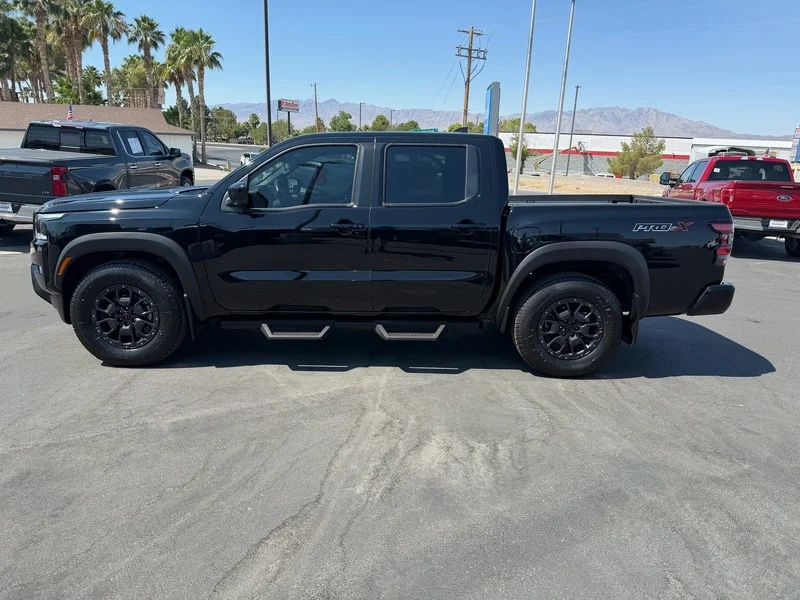 Used 2022 Super Black Nissan PRO-X image 6