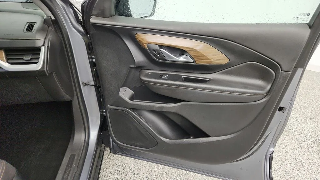 Used 2019 Satin Steel Metallic GMC AWD 4dr SLE Black Edition w/ Driver Convenience Package image 25