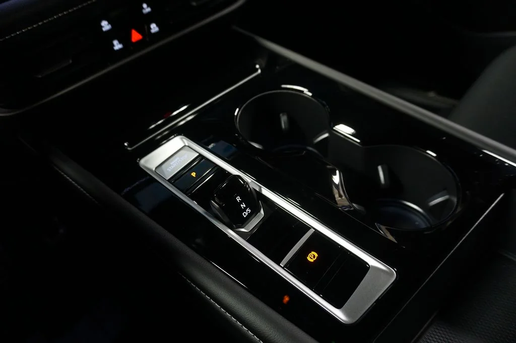 New 2026 Deep Black Volkswagen 2.0T SEL Premium R-Line image 19
