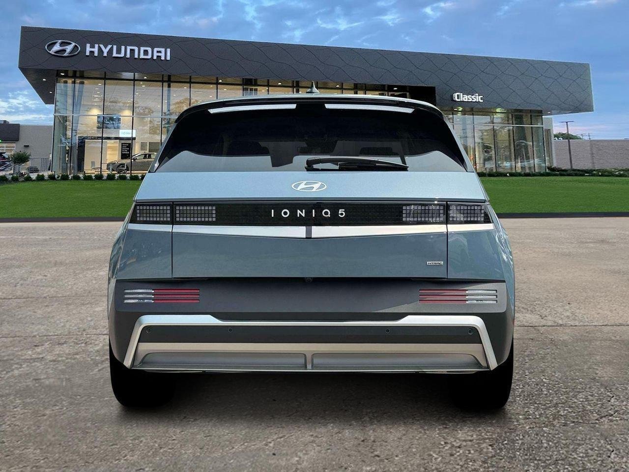 2025 Hyundai IONIQ 5 SE - Photo 6