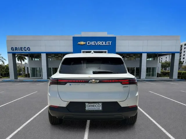 New 2026 Summit White Chevrolet LT image 4