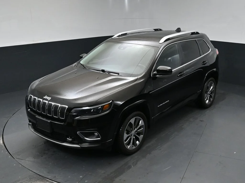 Used 2019 Black Jeep Overland image 39