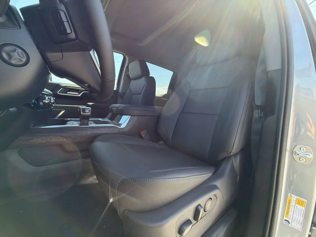 2026 GMC Sierra 1500 SLT - Photo 24