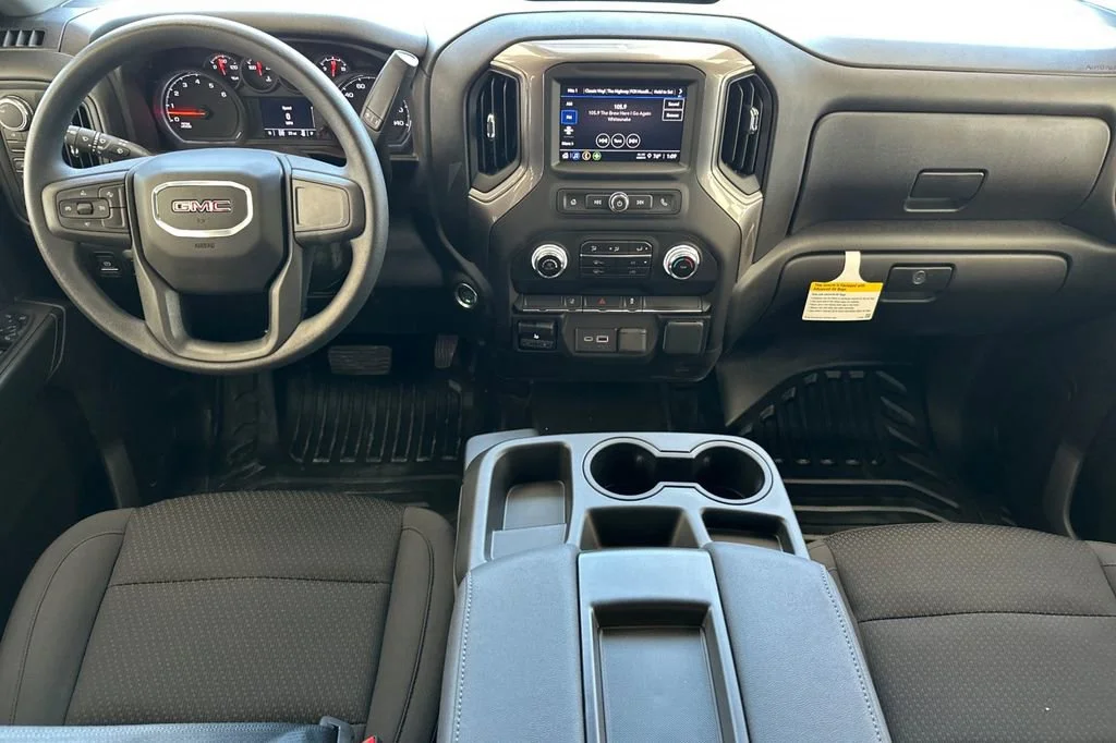 2025 GMC Sierra 3500HD Pro - Photo 11