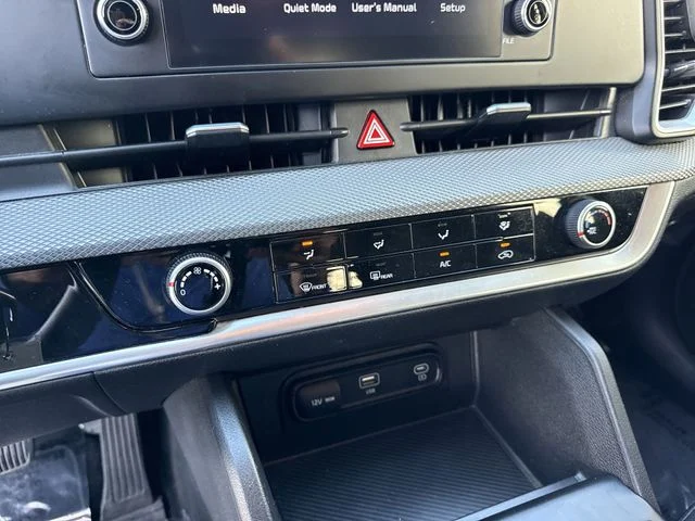 2023 Kia Sportage LX - Photo 19