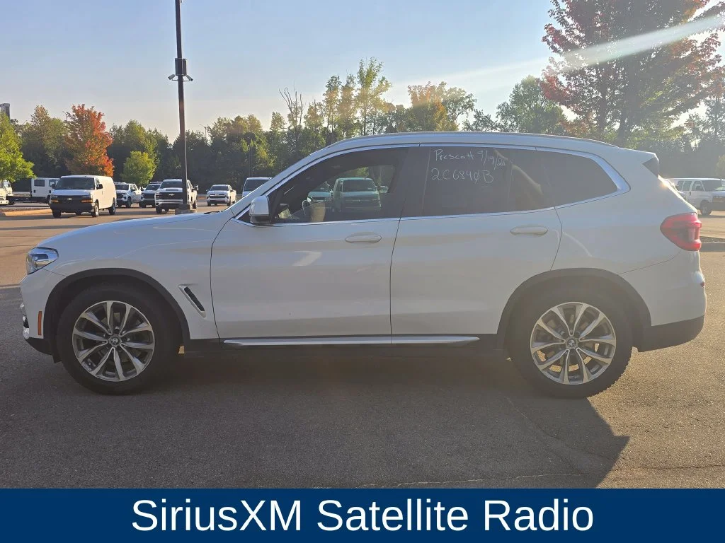Used 2019 White BMW sDrive30i image 5