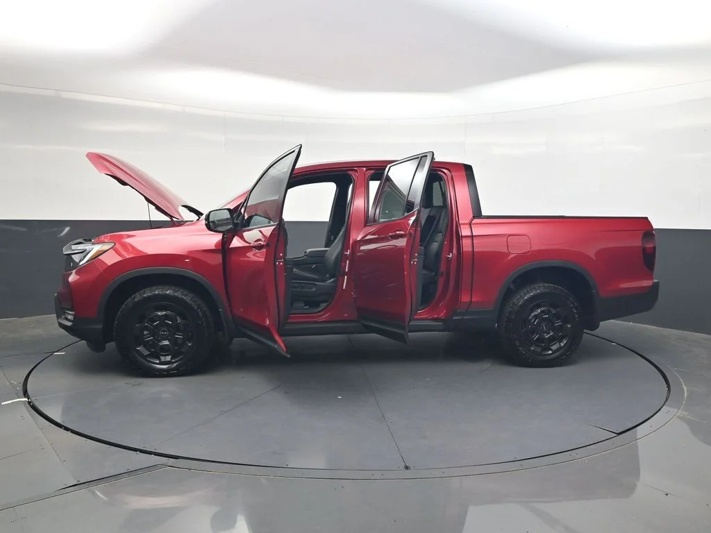 Used 2026 Radiant Red Metallic II Honda TrailSport+ image 37