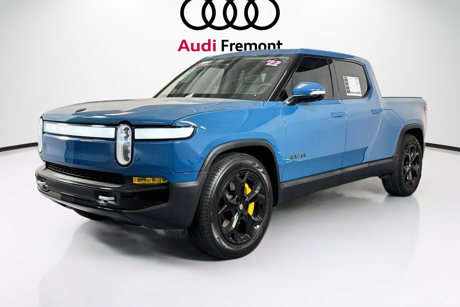 Used 2022 Rivian Blue Rivian Adventure Package image 3