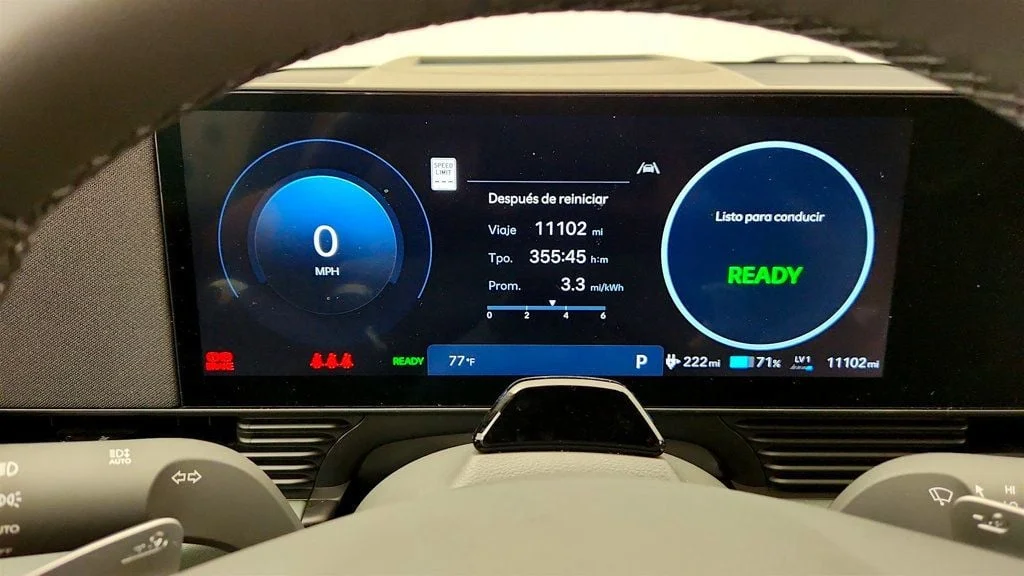 Used 2025 Digital Teal Hyundai Limited AWD image 15