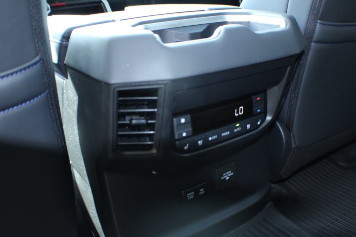 Certified Used 2025 Wind Chill Pearl Toyota Platinum image 18