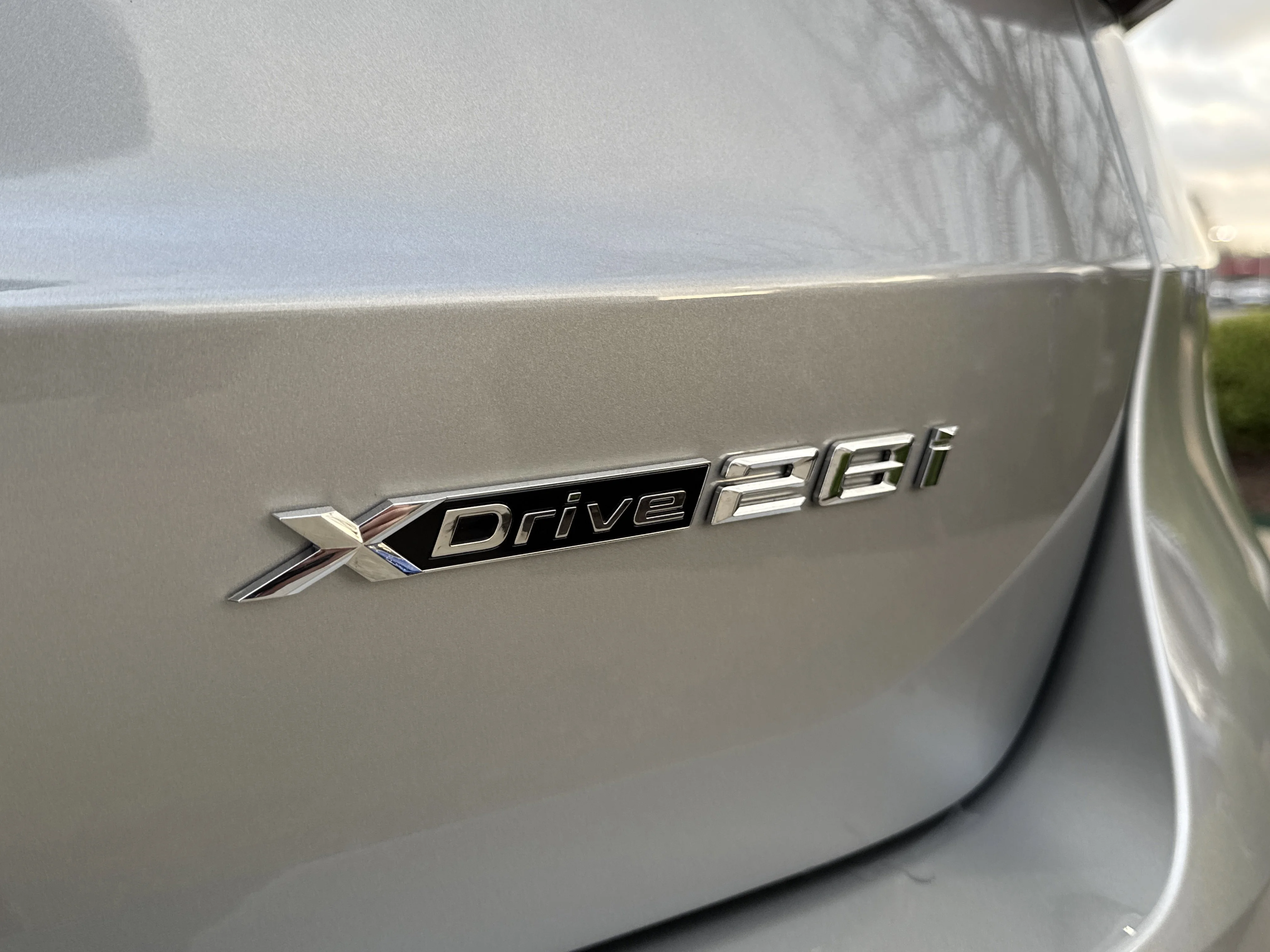 Used 2026 Space Silver Metallic BMW xDrive28i image 7