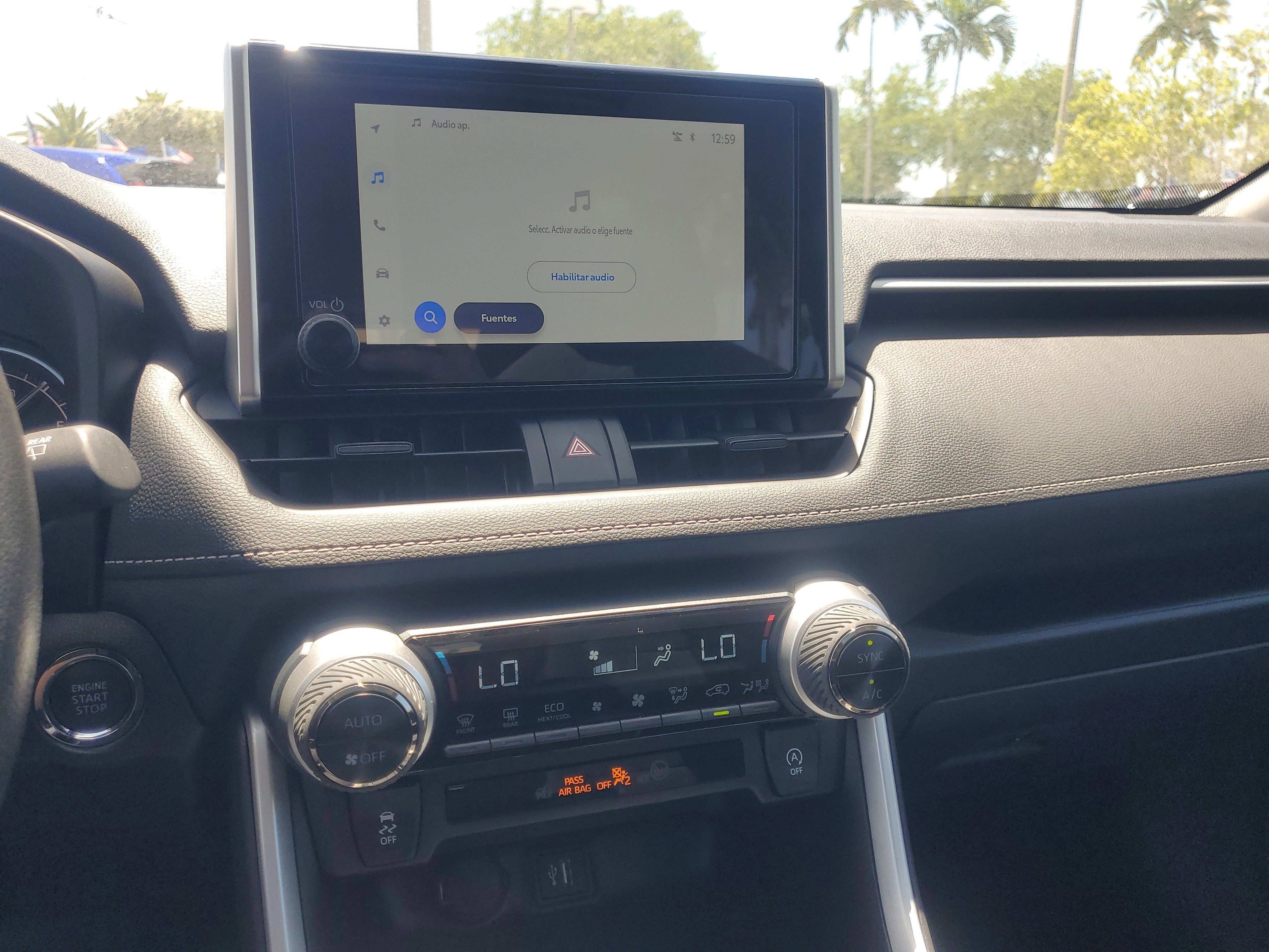 Used 2025 Ice Toyota XLE image 27