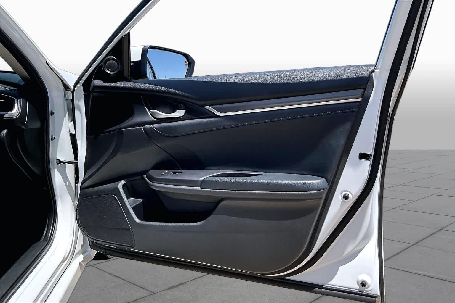Used 2019 Platinum White Pearl Honda EX-L image 22