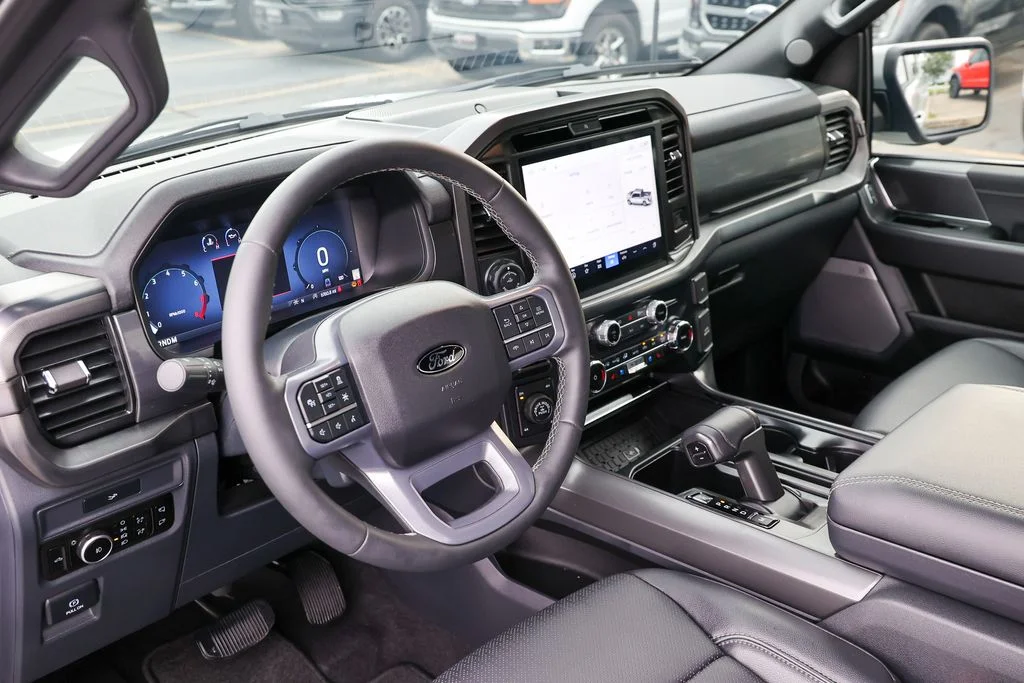 Used 2026 White Ford Lariat image 28