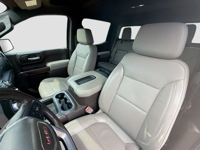 Used 2020 White GMC SLT image 22