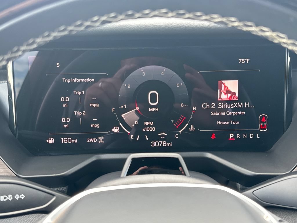2025 GMC Acadia Denali - Photo 25
