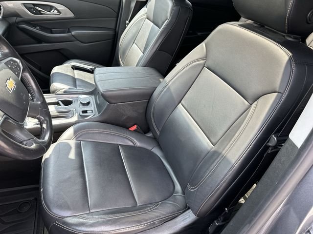 Used 2019 Gray Chevrolet 3LT image 15