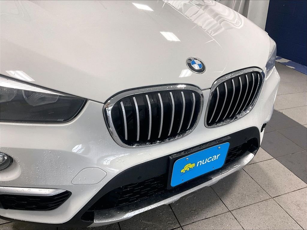 Used 2017 White BMW xDrive28i image 32