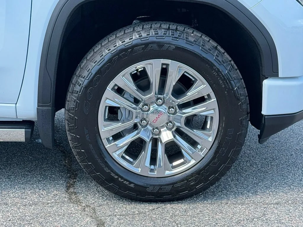 New 2026 Glacier White Tricoat GMC Denali image 26