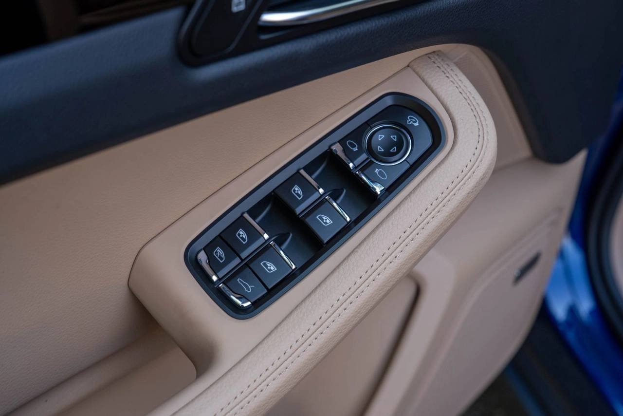 Used 2026  Porsche  image 21