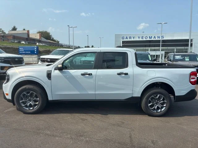 New 2026 Space White Metallic Ford XLT image 2