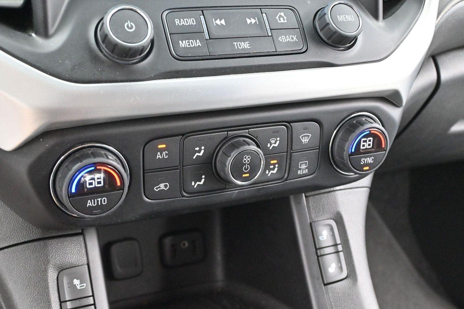 Used 2019 Summit White GMC SLT image 24