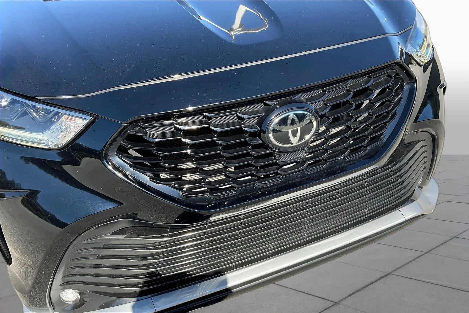 Used 2023 Midnight Black Metallic Toyota XSE image 30