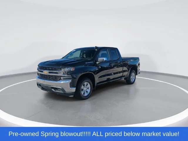 Used 2020 Black Chevrolet LT image 4