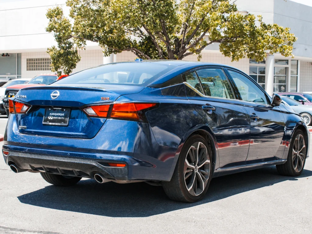 Used 2024 Deep Blue Pearl Nissan 2.5 SR image 5