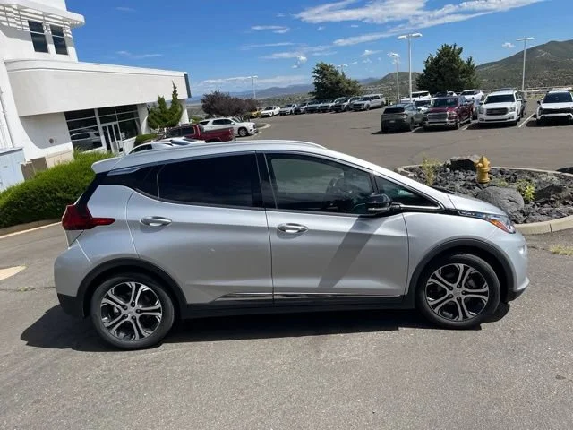 Used 2021 Silver Ice Metallic Chevrolet Premier image 6