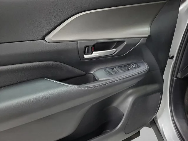 Certified Used 2025 CELESTIAL SILVER Toyota  image 11