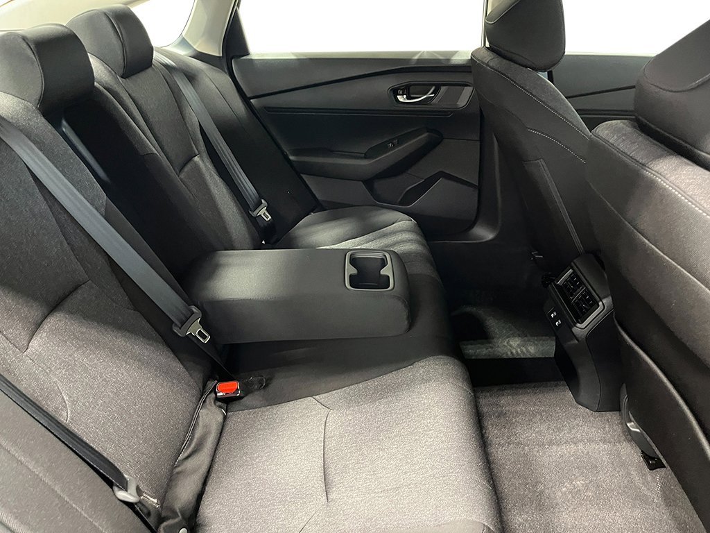 New 2026 Platinum White Pearl Honda SE image 25